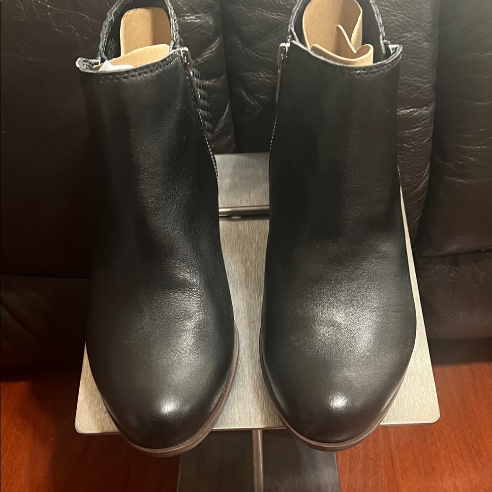 Lucky Brand's Basel booties: Black Diamond Leather.